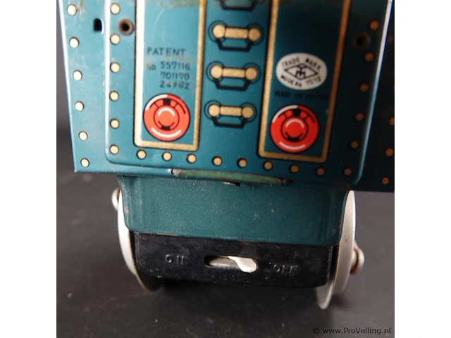 Vintage blikken locomotief - afbeelding 5 van  5
