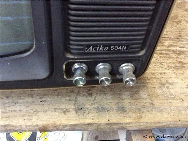 Vintage draagbaar tv toestel - afbeelding 3 van  3