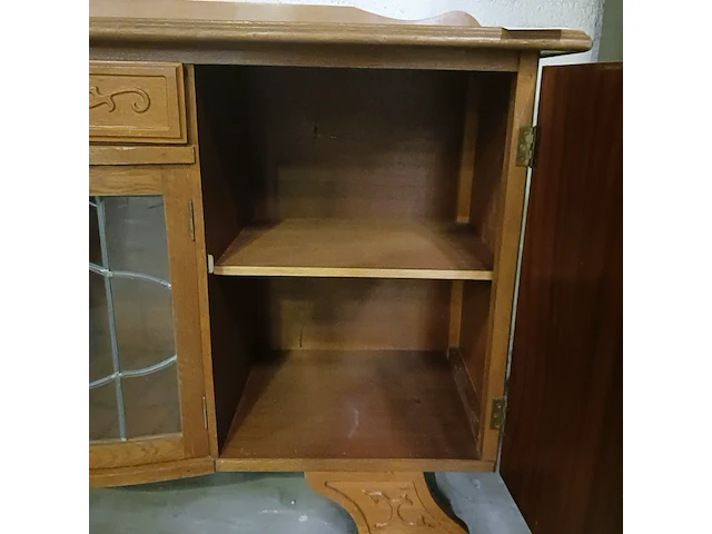 Vintage dressoir met 2 deuren, lade en een glasdeur in lood - afbeelding 2 van  17