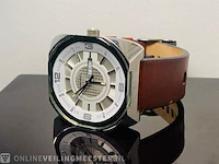 Vintage horloge - diesel - 3d wijzerplaat - afbeelding 5 van  5