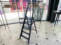 Vintage houten uitzettrap - afbeelding 1 van  3