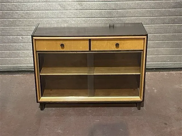 Vintage kastje - afbeelding 1 van  3