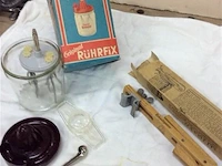 Vintage keukenhulpen - afbeelding 1 van  3