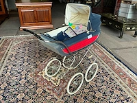 Vintage kinderwagen - afbeelding 1 van  7