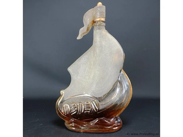 Vintage larsen cognac zeilschipfles - afbeelding 2 van  5