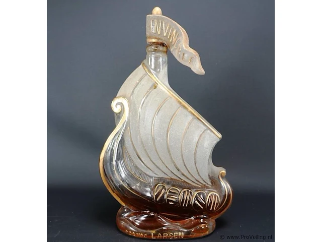 Vintage larsen cognac zeilschipfles - afbeelding 4 van  5