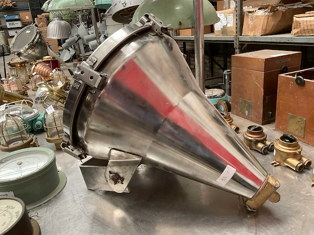 Vintage marine flood light - afbeelding 5 van  5