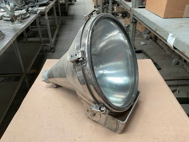 Vintage marine flood light - afbeelding 3 van  5