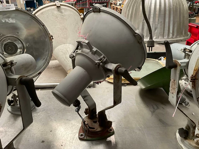 Vintage marine flood light - afbeelding 4 van  5