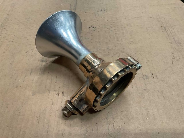 Vintage marine horn - afbeelding 2 van  4