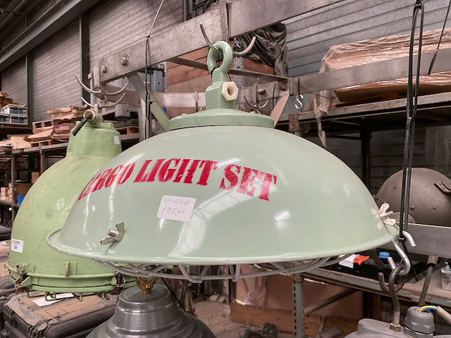 Vintage marine lamp - afbeelding 2 van  3