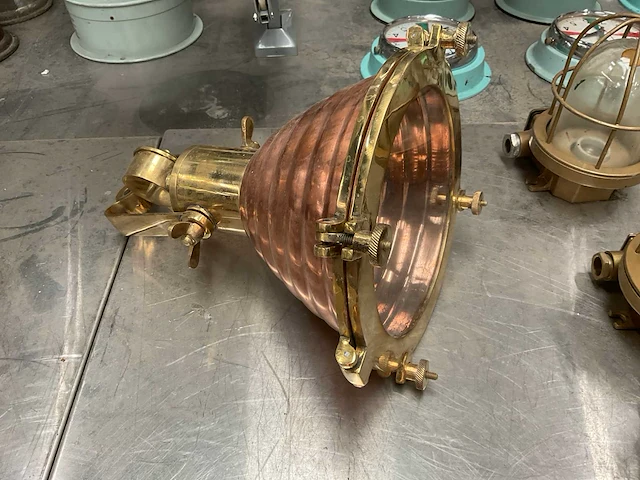 Vintage marine lamp - afbeelding 3 van  4