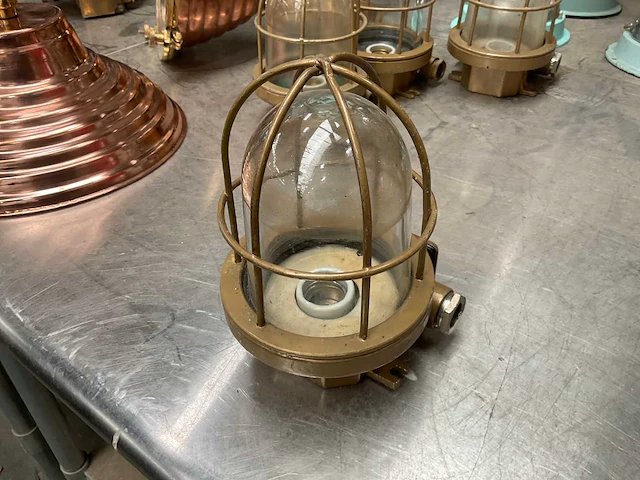 Vintage marine lamp - afbeelding 1 van  4