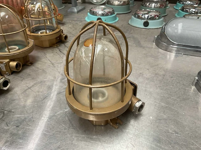 Vintage marine lamp - afbeelding 1 van  4