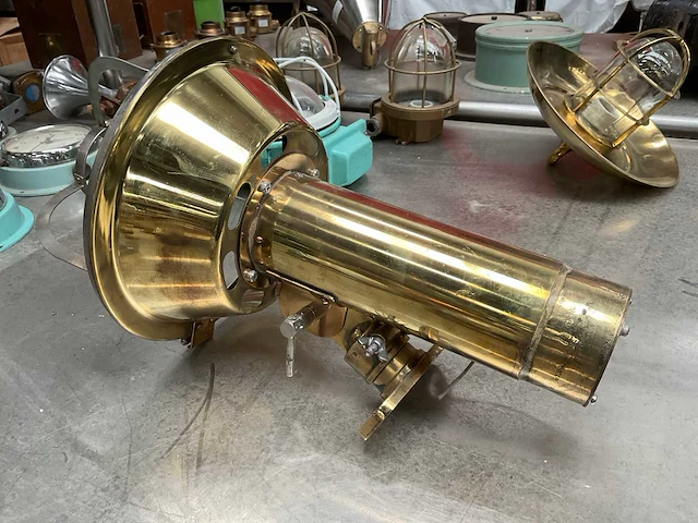 Vintage marine lamp - afbeelding 4 van  4
