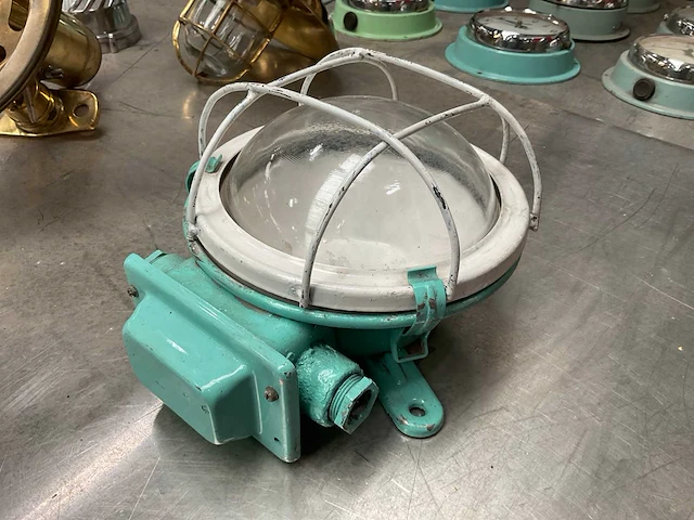 Vintage marine lamp - afbeelding 3 van  5