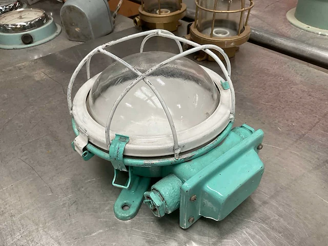 Vintage marine lamp - afbeelding 4 van  5