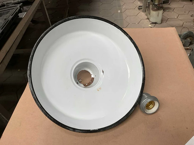 Vintage marine lamp - afbeelding 3 van  3