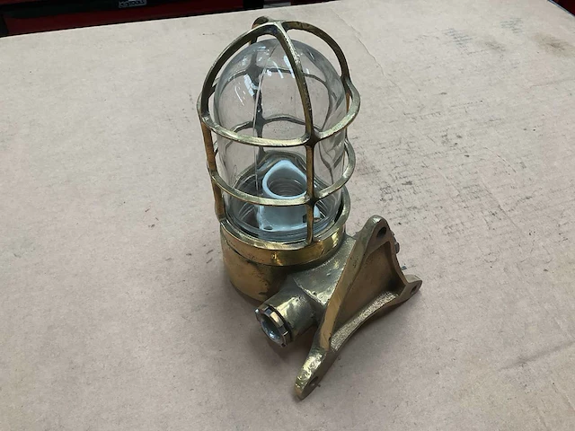 Vintage marine lamp - afbeelding 3 van  4