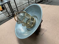 Vintage marine lamp - afbeelding 3 van  4