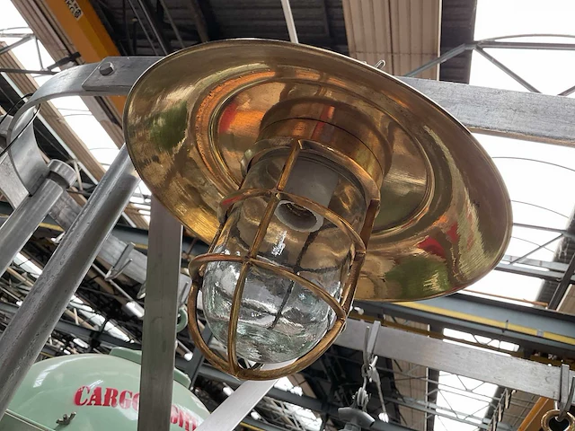 Vintage marine lamp - afbeelding 3 van  3