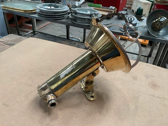 Vintage marine lamp - afbeelding 1 van  4