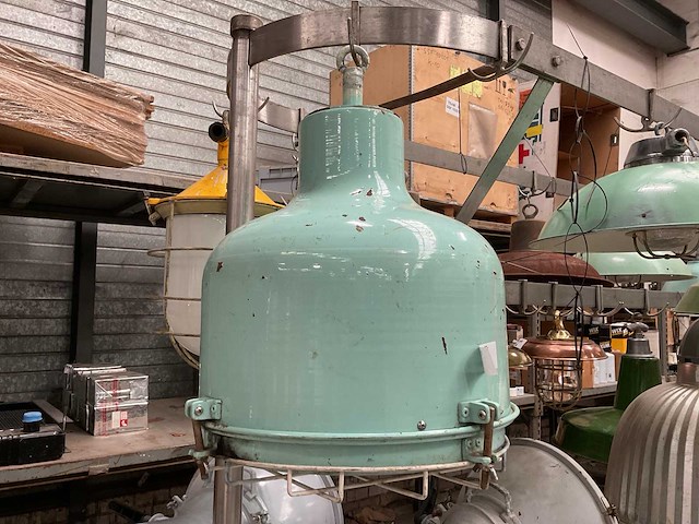 Vintage marine lamp - afbeelding 1 van  3