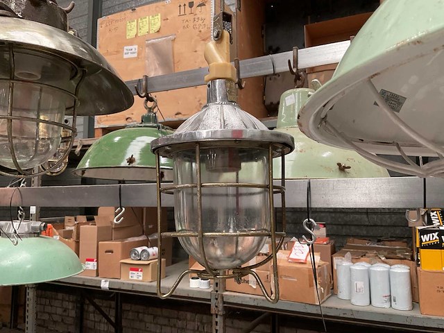 Vintage marine lamp - afbeelding 2 van  3