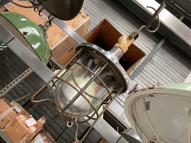 Vintage marine lamp - afbeelding 3 van  3