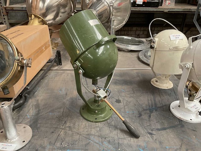 Vintage marine lamp - afbeelding 3 van  4