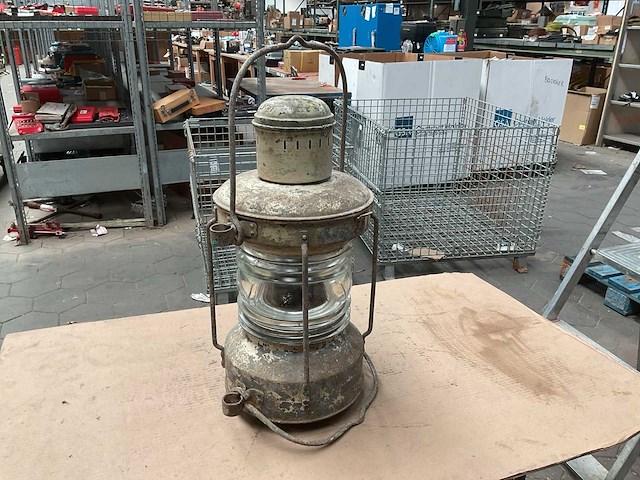 Vintage marine lamp - afbeelding 1 van  4