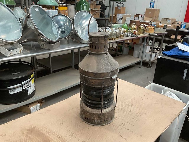 Vintage marine lamp - afbeelding 3 van  4
