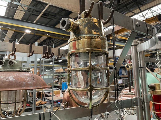 Vintage marine lamp - afbeelding 1 van  3