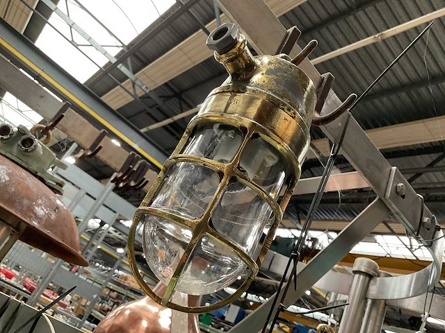 Vintage marine lamp - afbeelding 3 van  3