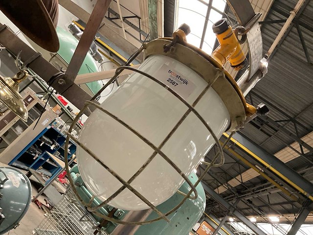 Vintage marine lamp - afbeelding 3 van  3