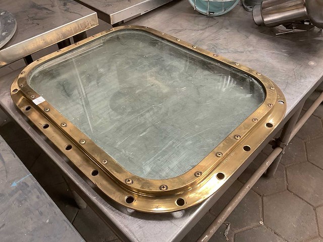 Vintage marine porthole - afbeelding 1 van  4