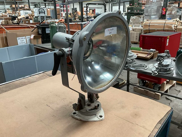 Vintage marine spot light - afbeelding 1 van  5