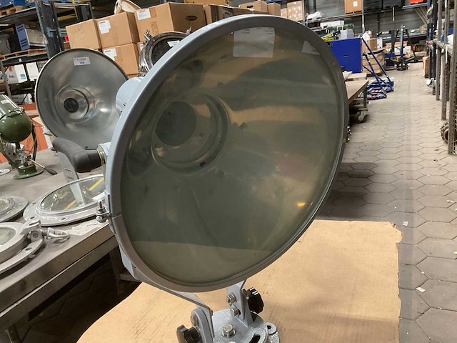 Vintage marine spot light - afbeelding 5 van  5