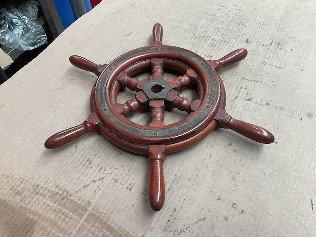 Vintage marine stuurrad - afbeelding 2 van  4