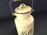Vintage melkbus - afbeelding 2 van  5