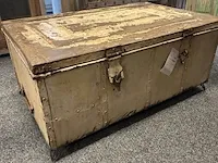 Vintage metalen kist - afbeelding 1 van  5