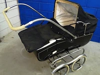 Vintage pedigree kinderwagen - afbeelding 1 van  5