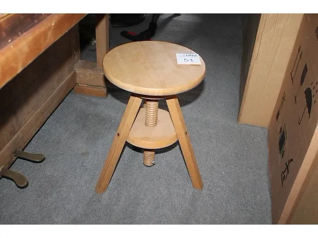 Vintage piano. let op! van enkele toetsen ontbreekt het ivoor en de restauratiemogelijkheden op het speelwe... - afbeelding 5 van  5