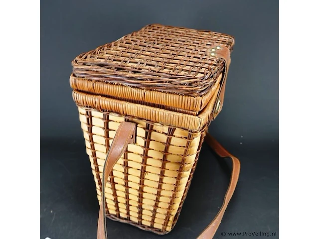 Vintage picknickmand - afbeelding 3 van  5