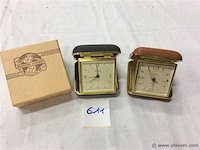 Vintage reiswekkers 2stuks - afbeelding 1 van  2