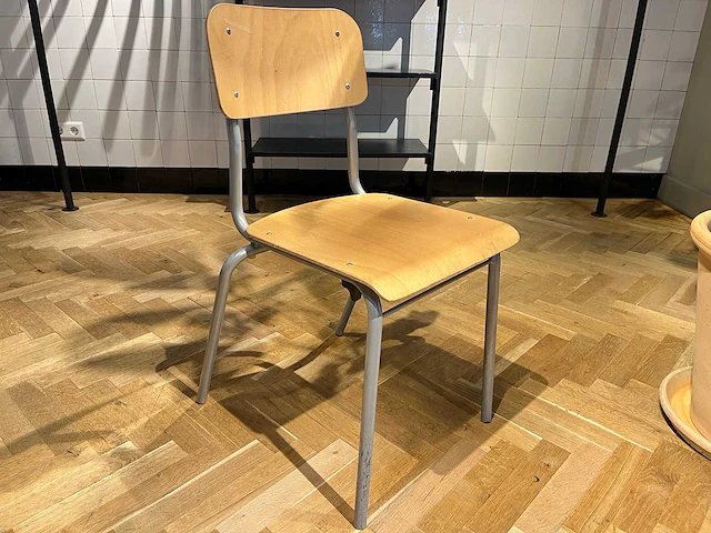 Vintage schoolstoel - afbeelding 4 van  6