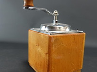 Vintage schootkoffiemolen - afbeelding 4 van  5