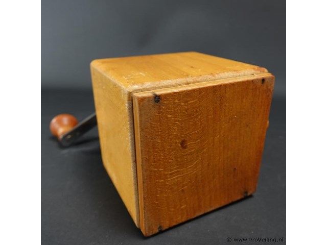 Vintage schootkoffiemolen - afbeelding 5 van  5