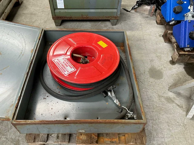 Vintage slanghaspelkast - afbeelding 5 van  5