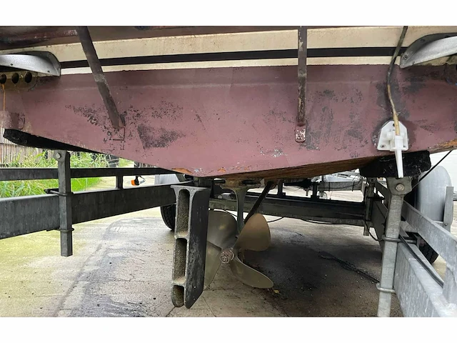 Vintage speedboat boesch super competition 510, yd-14-53 (inclusief trailer) - afbeelding 10 van  34
